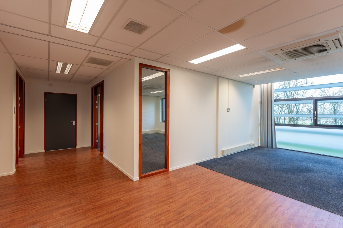 Bekijk foto 3 van Robijnstraat 94