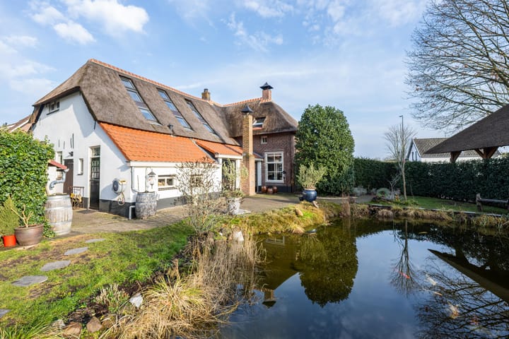 Foto 35 van Molenstraat 3