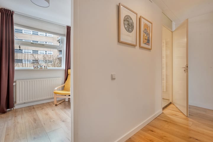 Foto 14 van Bremenstraat 68