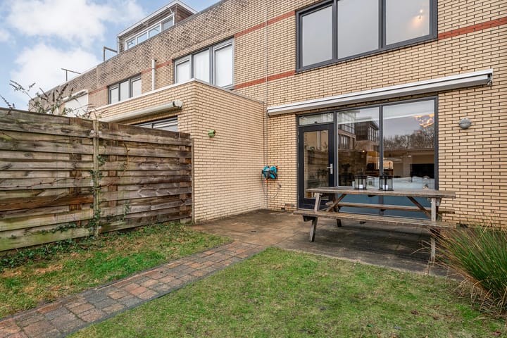 Foto 30 van Bremenstraat 68