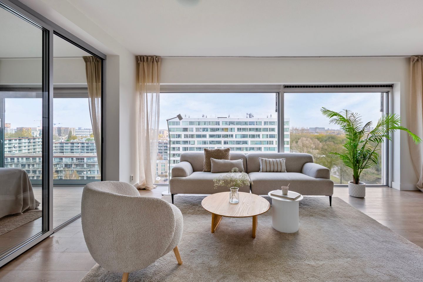 Photo 4 of Jan van Zutphenstraat 653