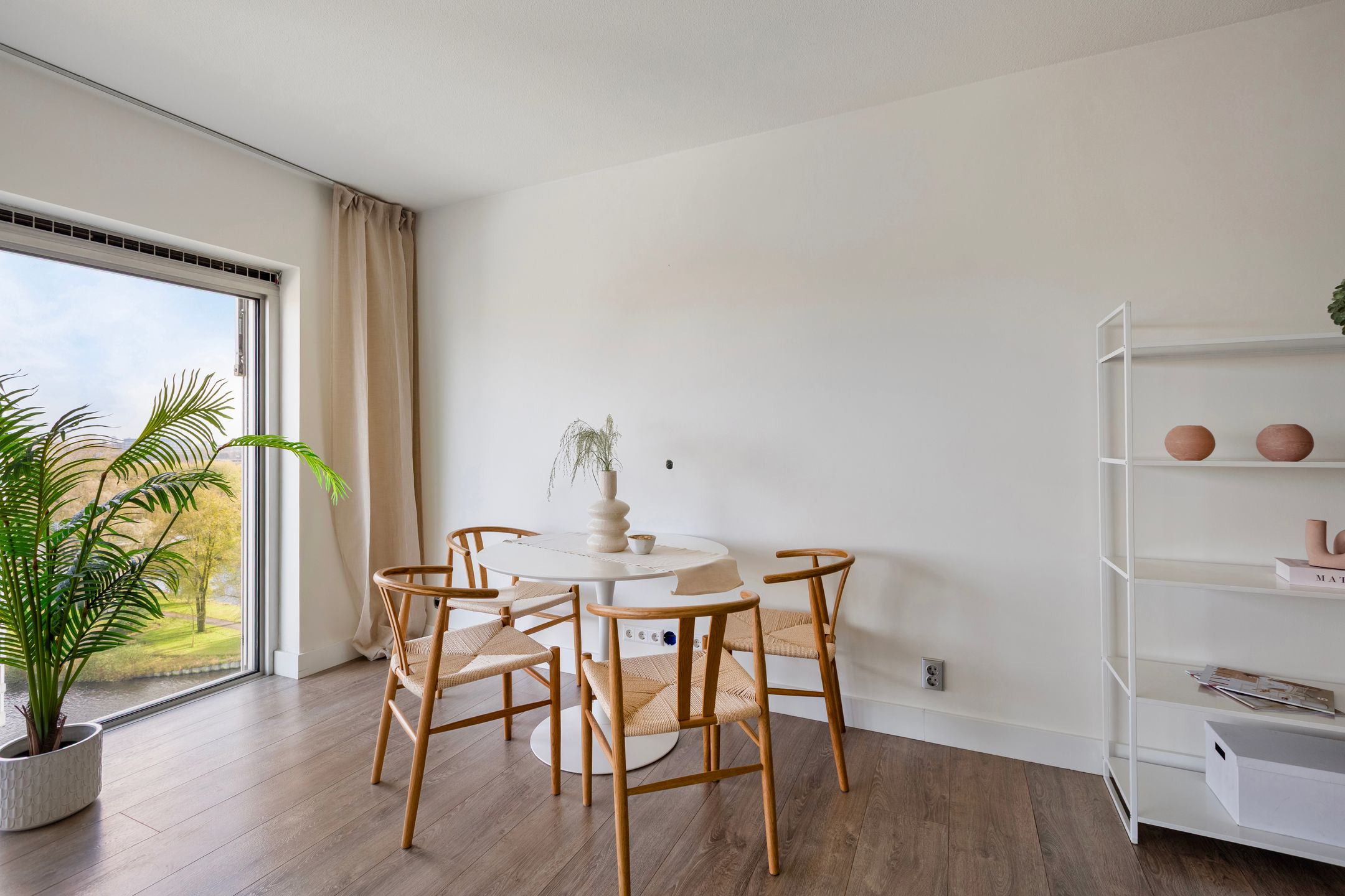 Photo 9 of Jan van Zutphenstraat 653