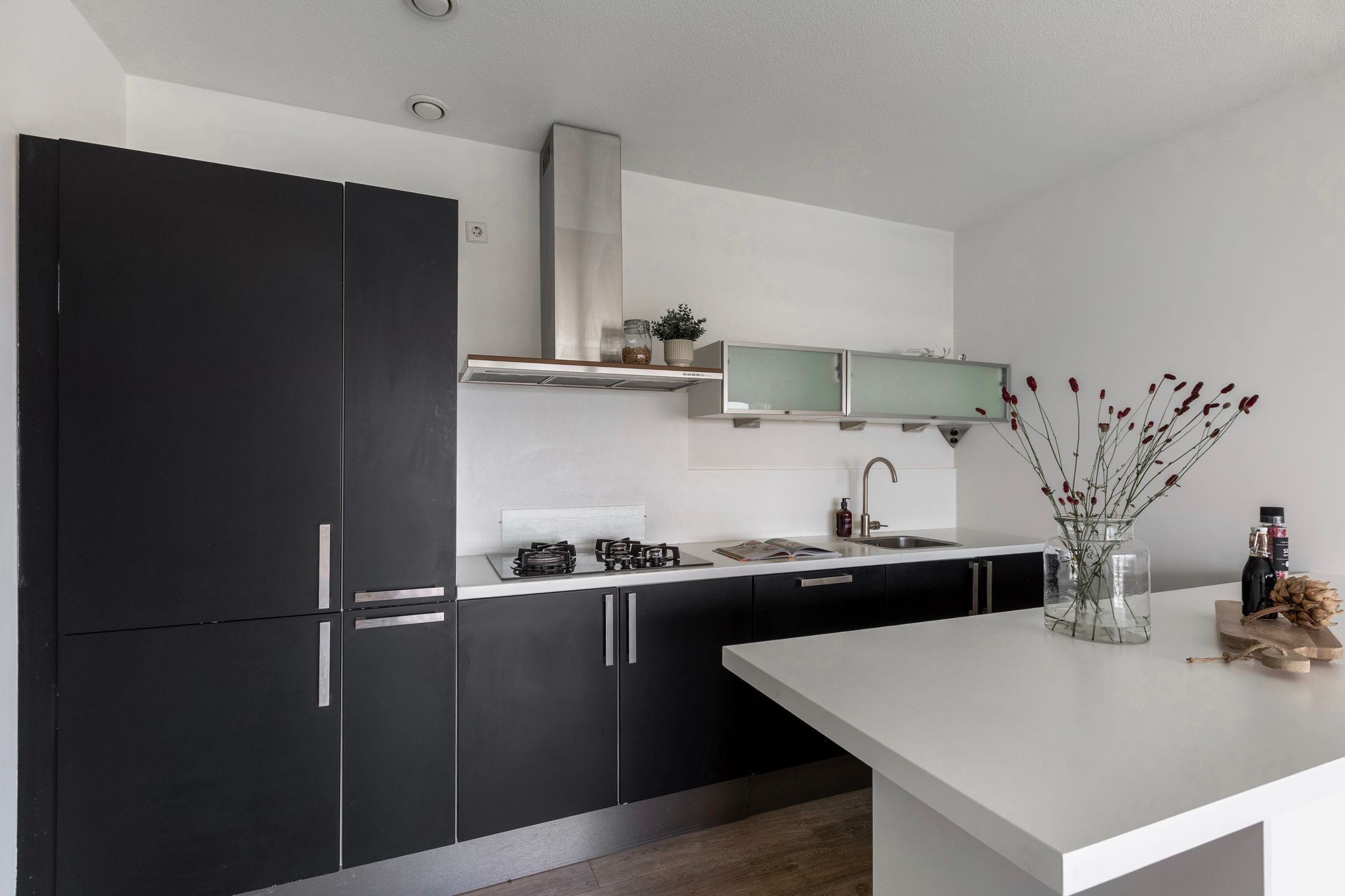 Photo 12 of Jan van Zutphenstraat 653