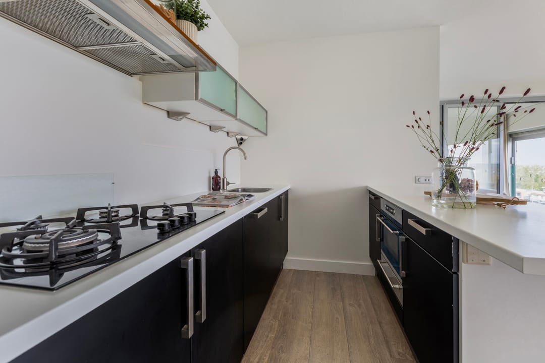 Photo 13 of Jan van Zutphenstraat 653