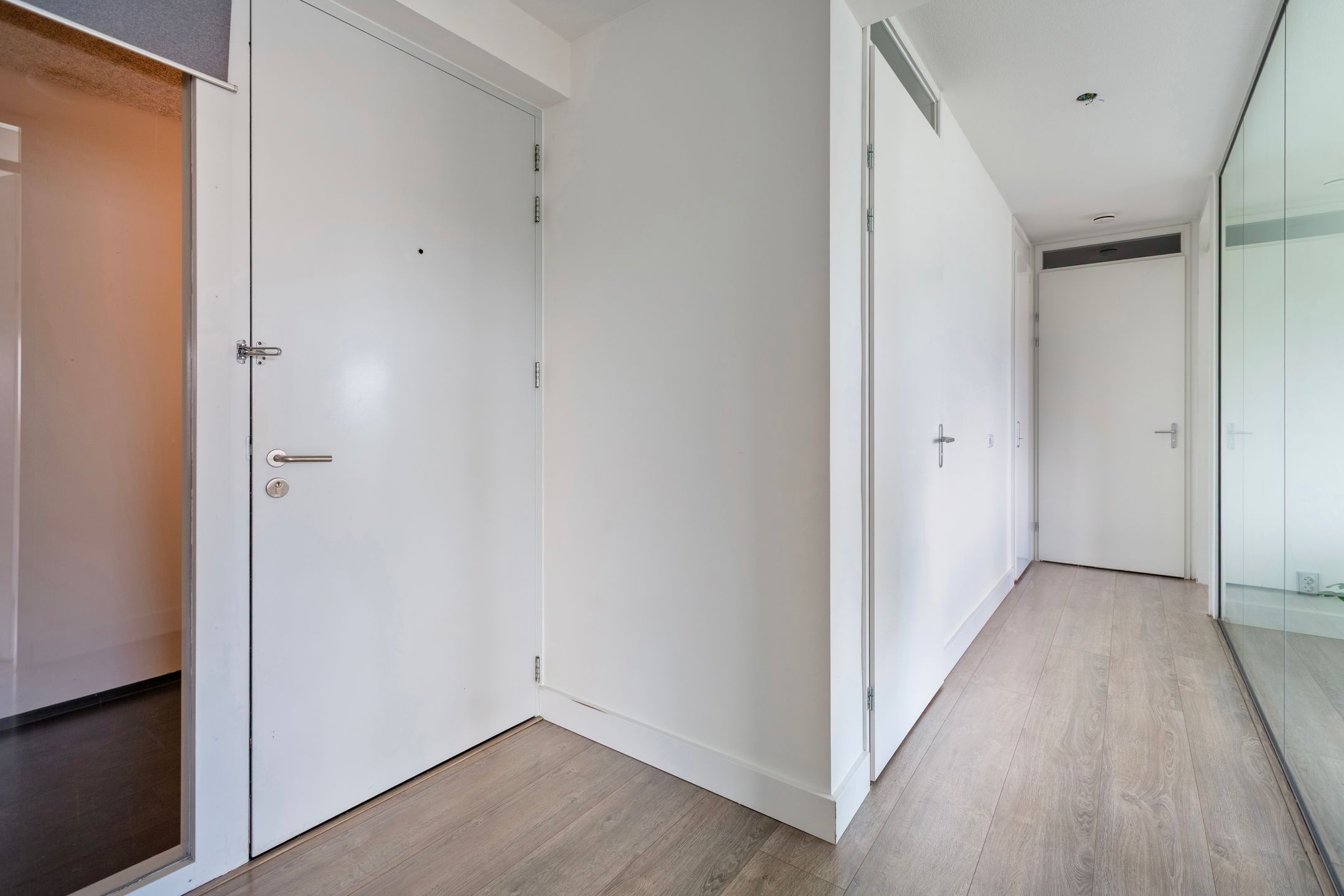 Photo 18 of Jan van Zutphenstraat 653