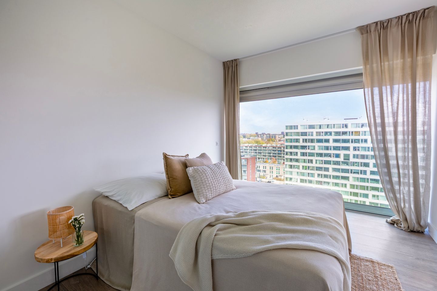 Photo 25 of Jan van Zutphenstraat 653