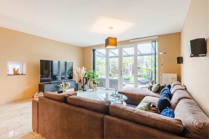 Hoekwoning te koop: Stavangerstraat 84, 'S-Gravenhage
