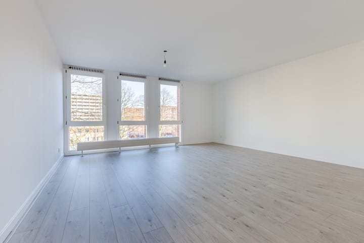 Foto 10 van Elisabeth Samsonstraat 9