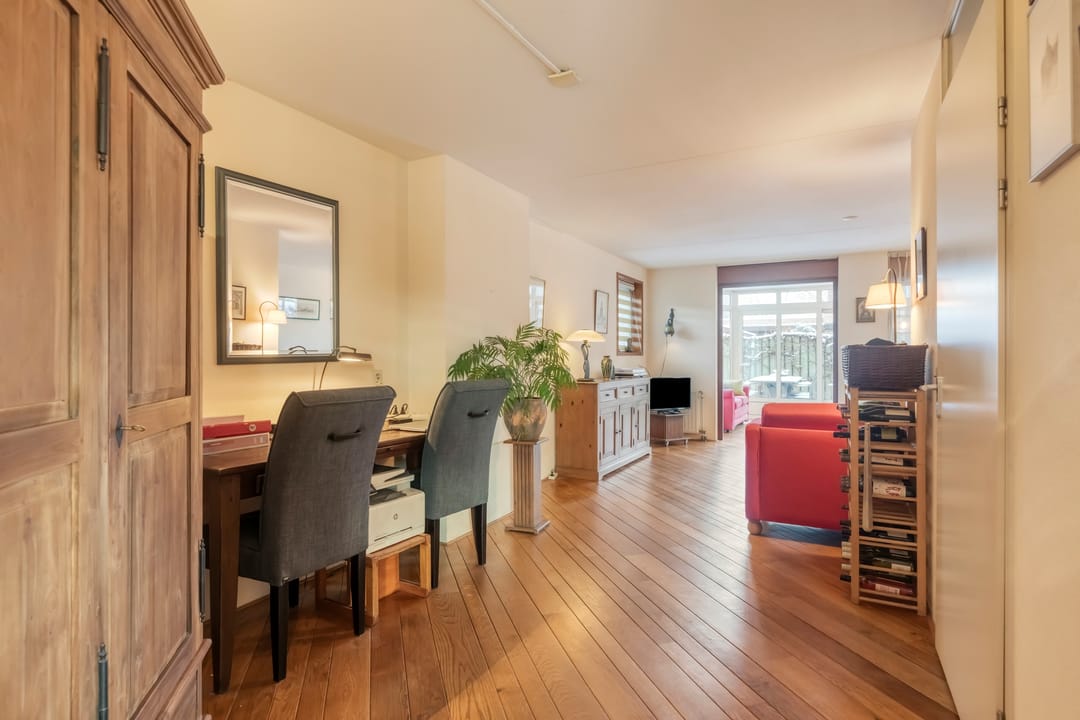 Photo 2 of Okkernoot 12