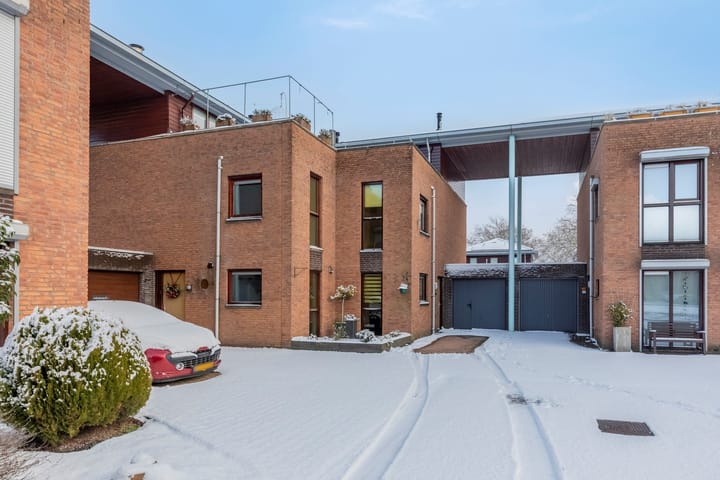 Photo 4 of Okkernoot 12