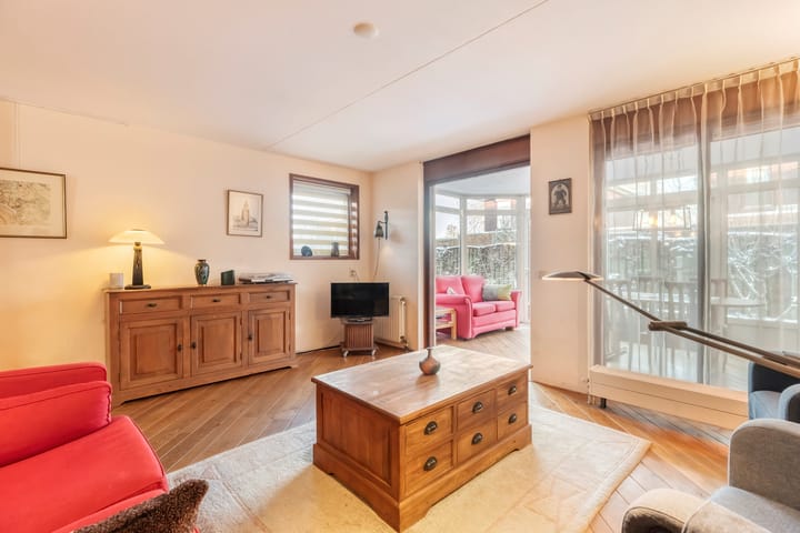 Photo 7 of Okkernoot 12