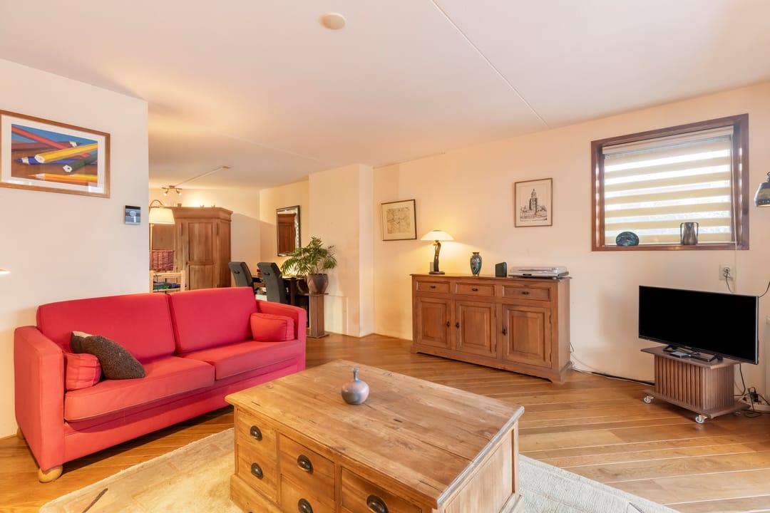 Photo 8 of Okkernoot 12