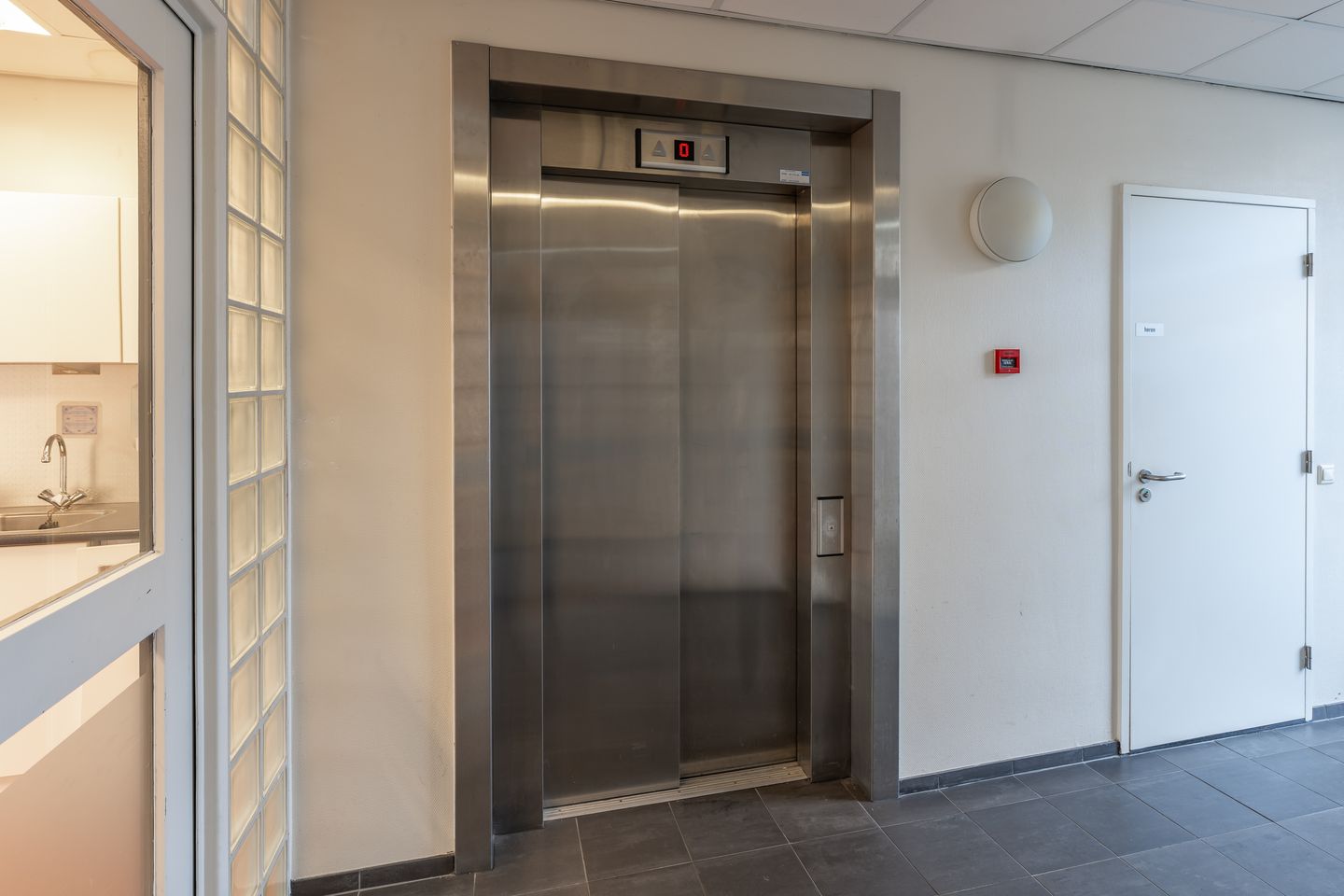 Bekijk foto 4 van Robijnstraat 94