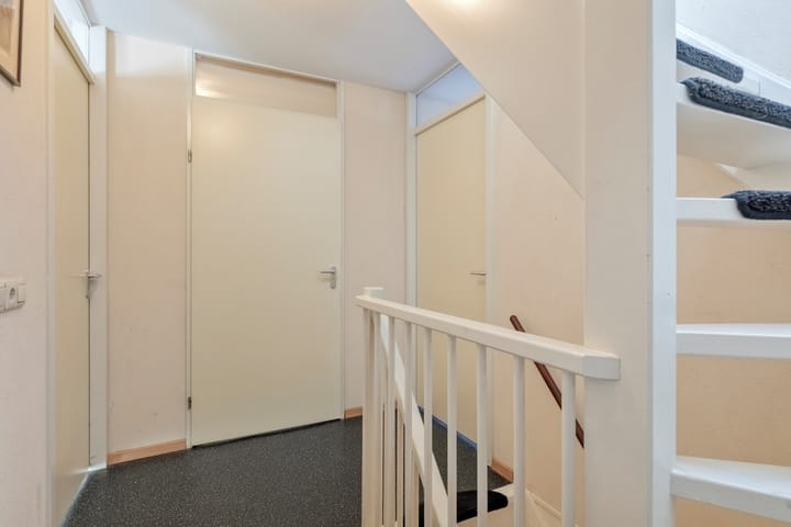 Photo 18 of Okkernoot 12