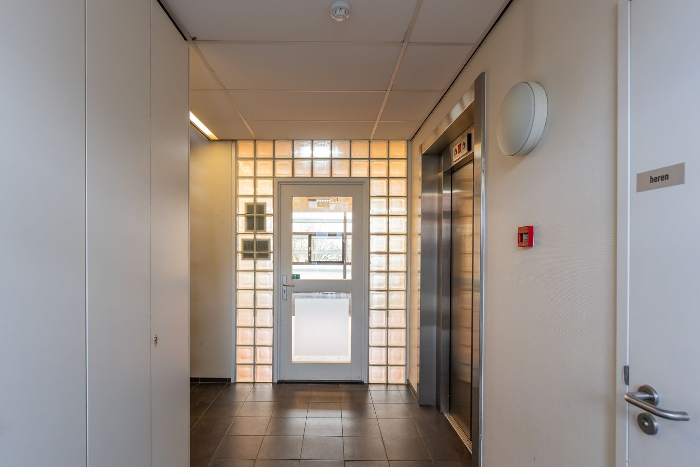 Bekijk foto 3 van Robijnstraat 94