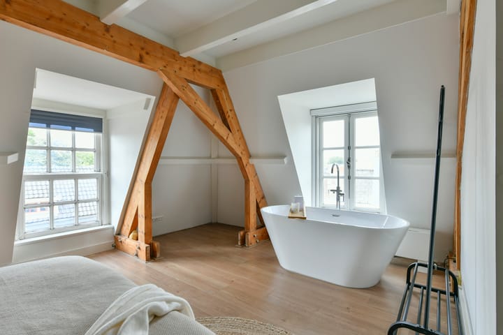 Photo 4 of Kruisweg 65-F