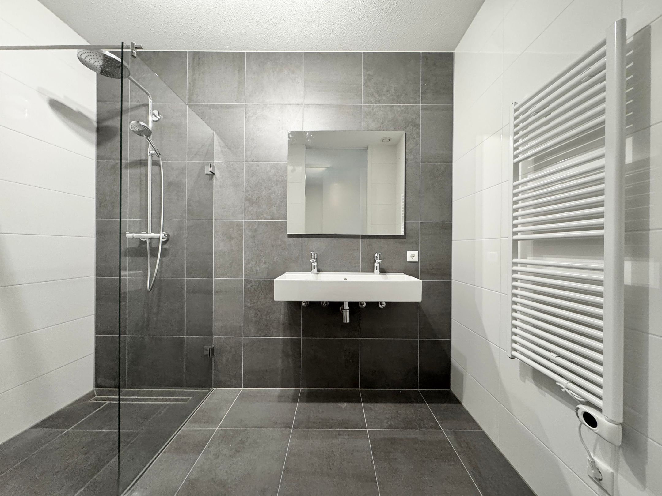 Foto 15 van Nieuwevaartweg 13