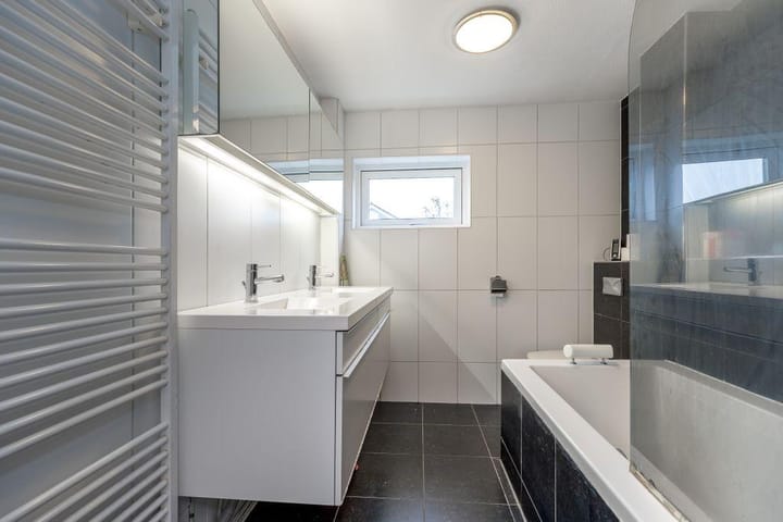 Foto 18 van Alban Bergstraat 25