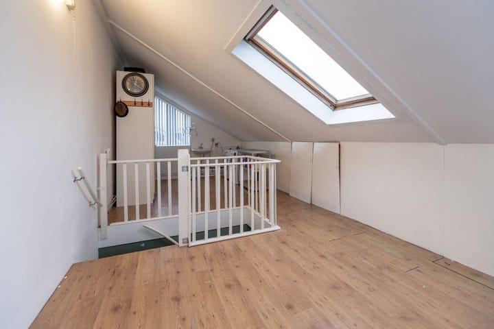 Foto 20 van Alban Bergstraat 25