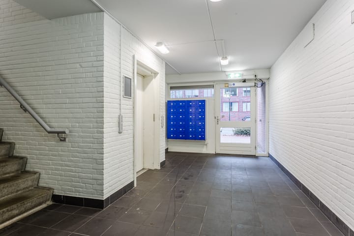 Foto 3 van Valkenierstraat 27