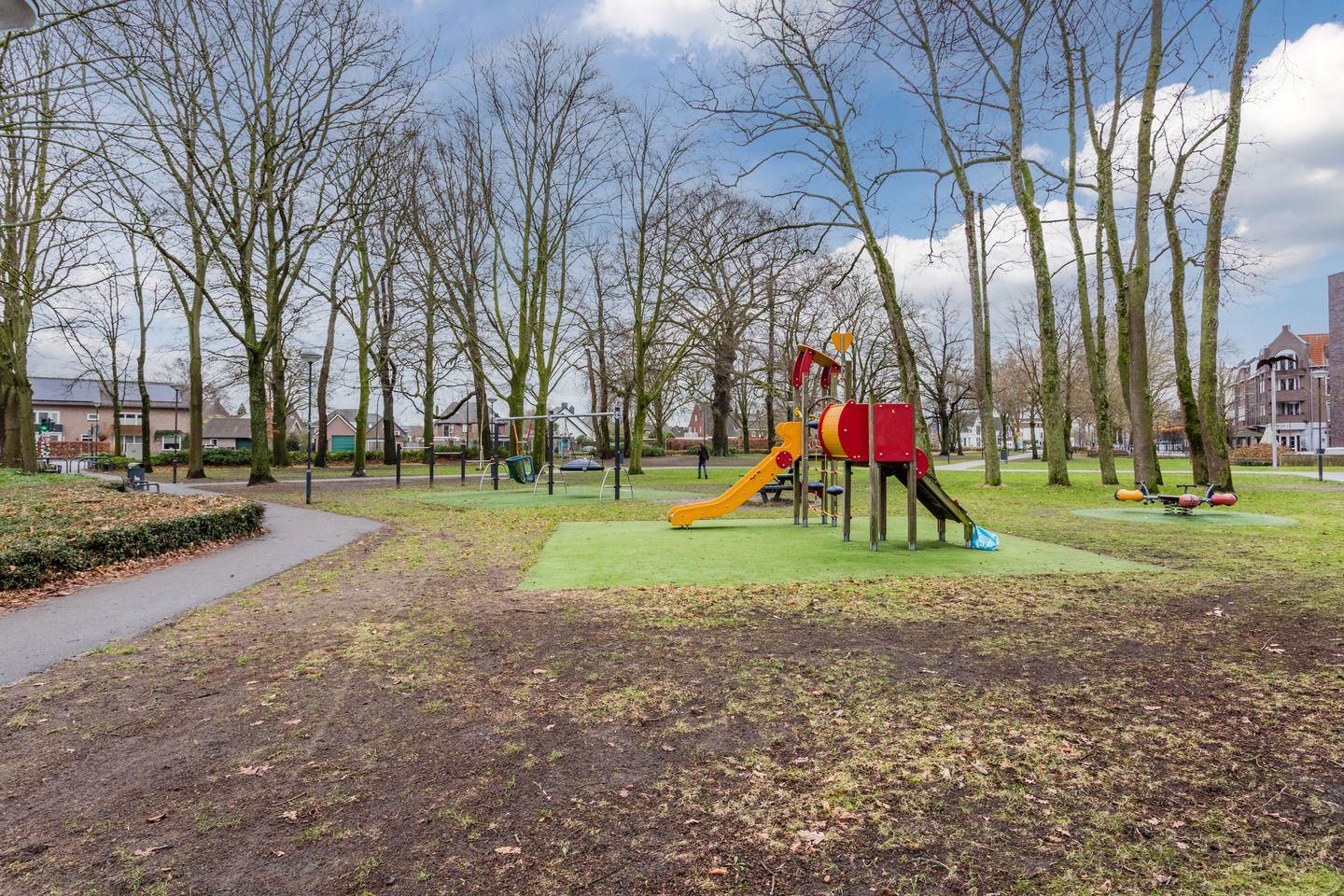 Photo 25 of Valkenierstraat 27