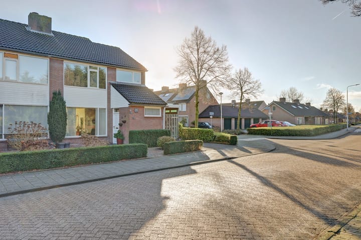 Foto 43 van Nobellaan 7