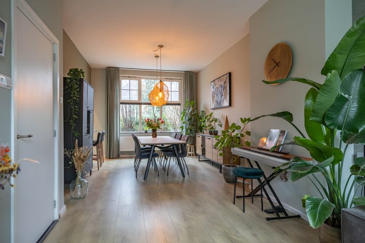 Foto 13 van Helper Brink 21