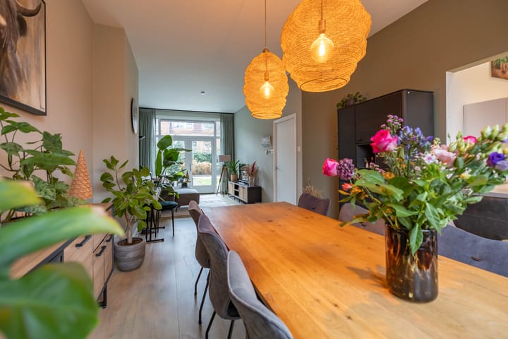 Foto 22 van Helper Brink 21