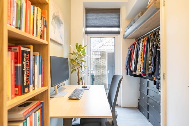 Foto 25 van Helper Brink 21