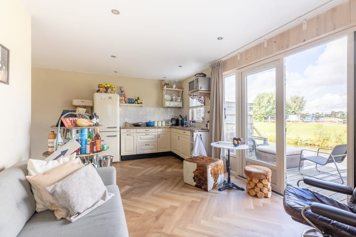 Foto 16 van Nauerna 4-B