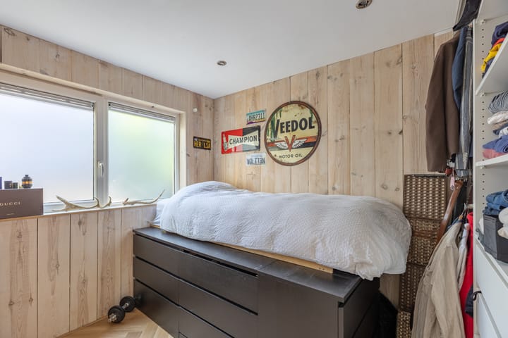 Foto 18 van Nauerna 4-B