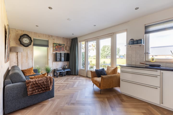 Foto 3 van Nauerna 4-B