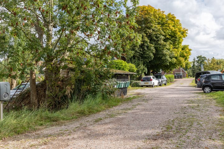 Foto 27 van Nauerna 4-B