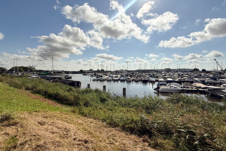 Foto 31 van Nauerna 4-B