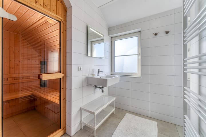 Foto 4 van Zeedijk 24-128