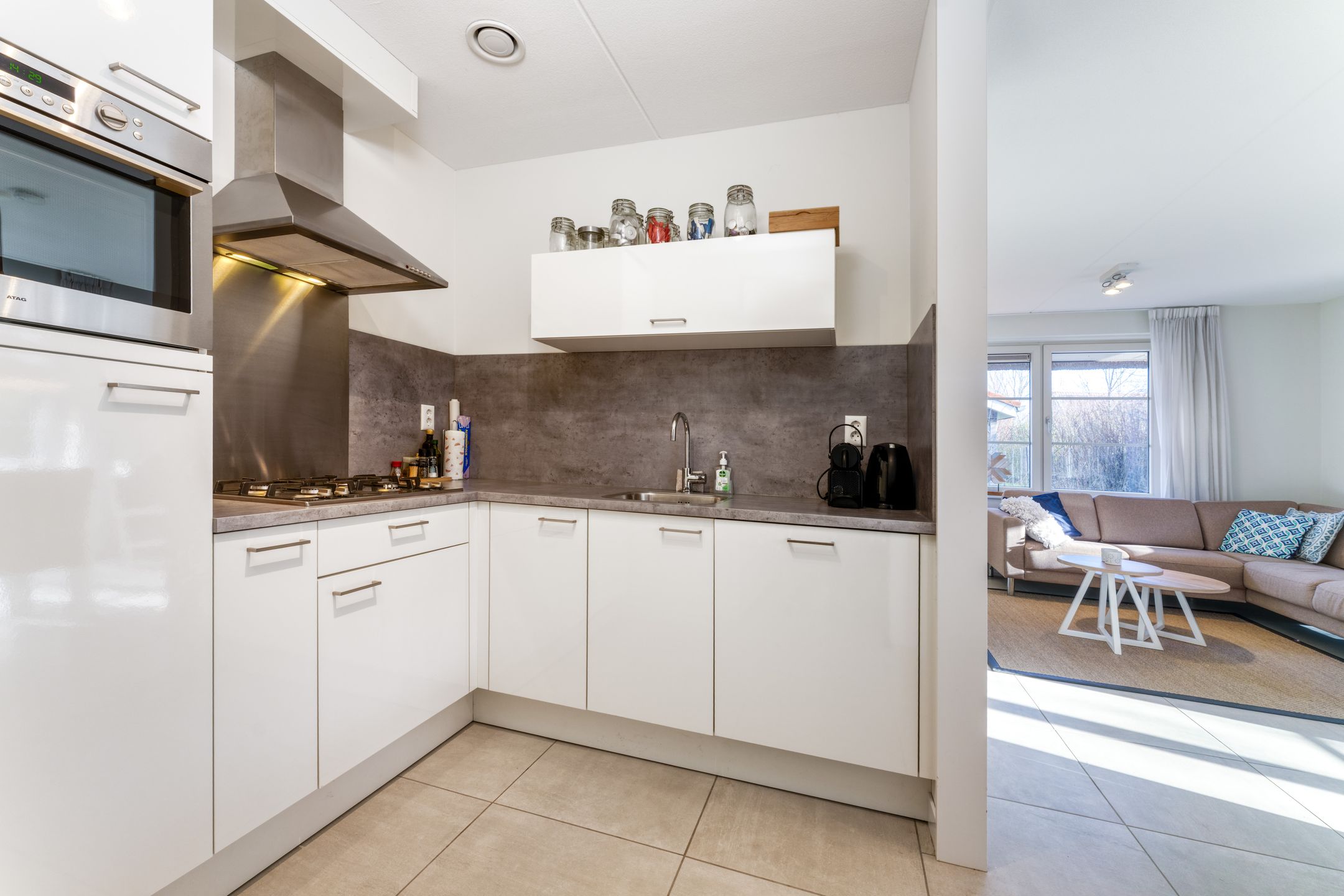 Foto 9 van Zeedijk 24-128