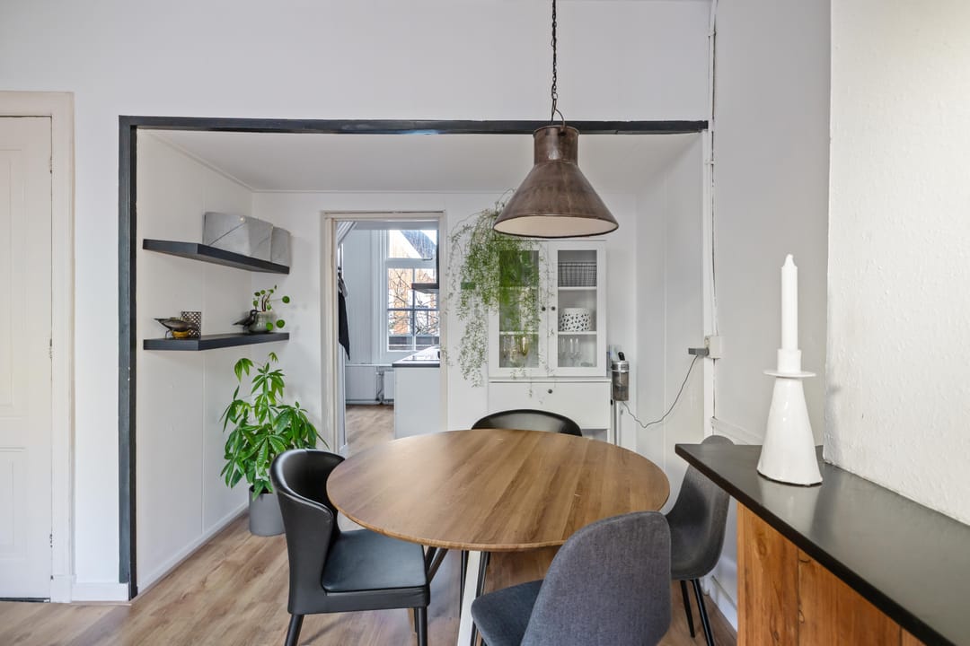 Photo 7 of Jan Goeverneurstraat 14-A