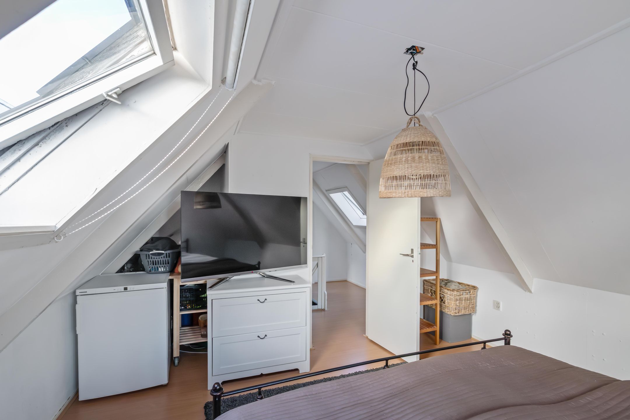 Photo 21 of Jan Goeverneurstraat 14-A