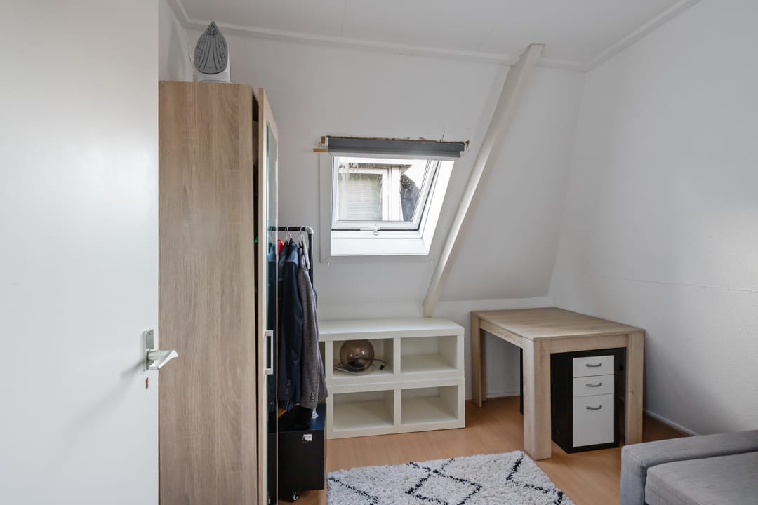 Photo 17 of Jan Goeverneurstraat 14-A