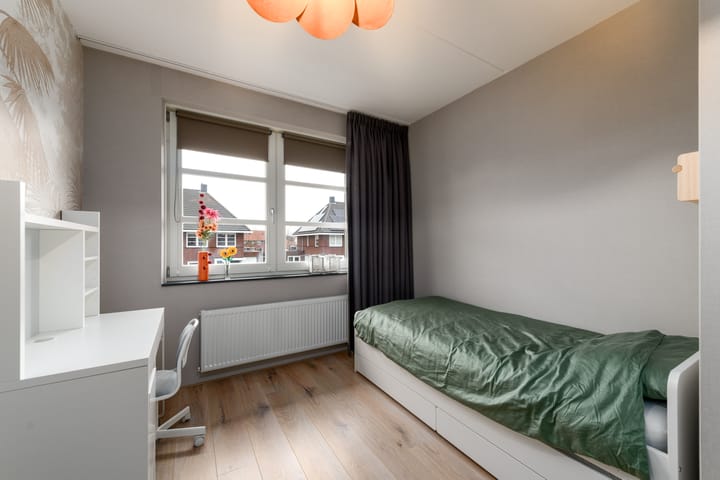 Foto 15 van Dagpauwoog 15