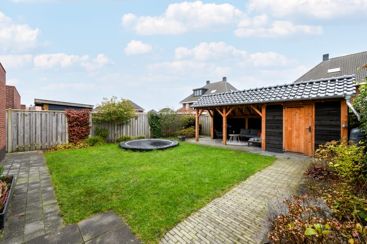 Foto 36 van Dagpauwoog 15