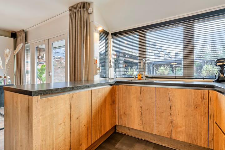 Foto 21 van Baronielaan 95