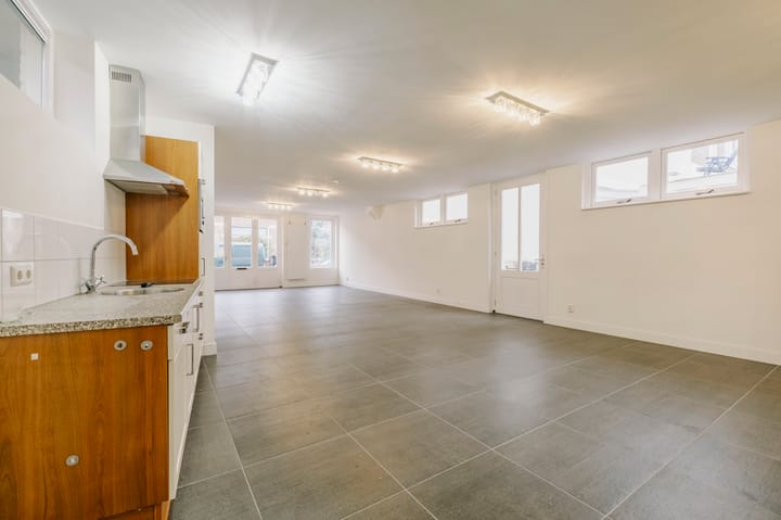 Photo 6 of Begoniastraat 60