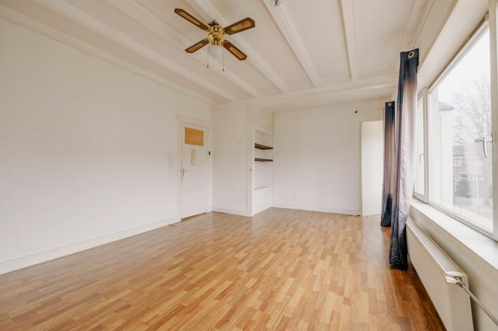 Photo 11 of Begoniastraat 60