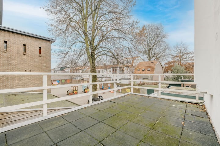 Photo 19 of Begoniastraat 60