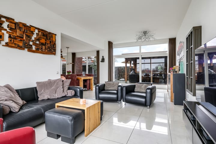 Foto 25 van De Lede 24