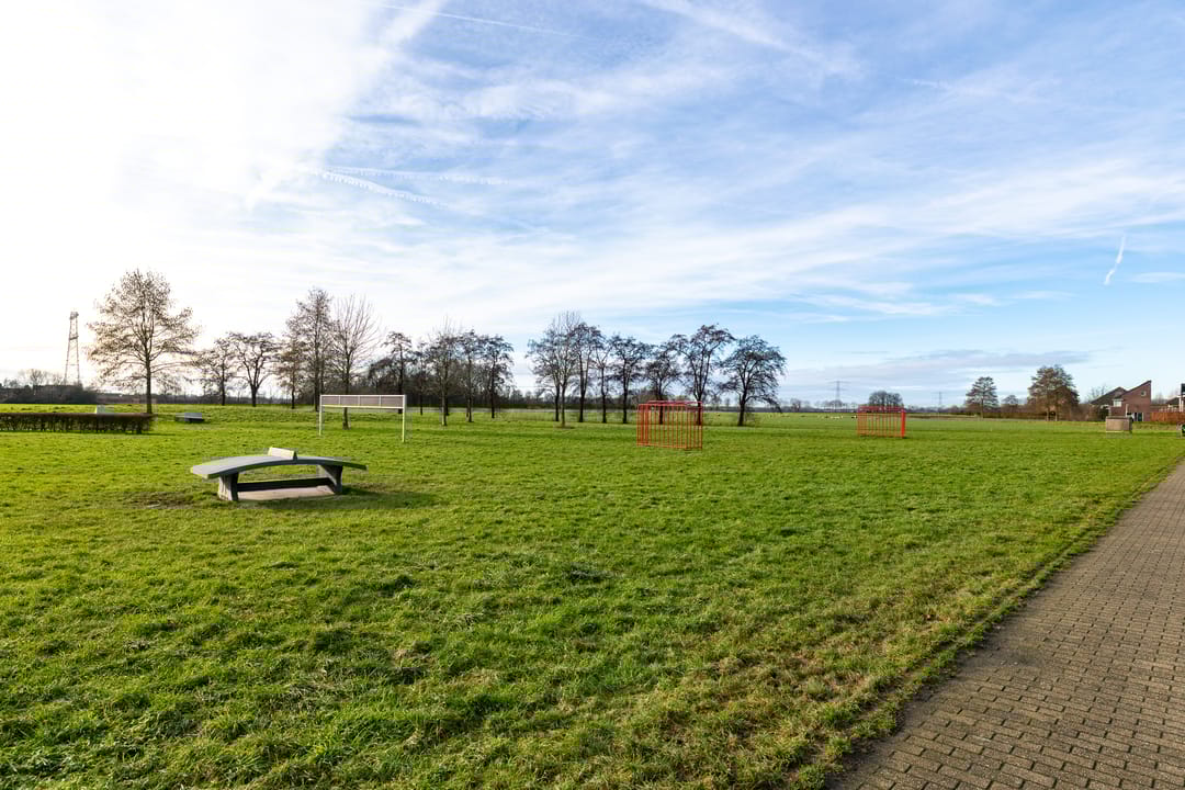 Foto 83 van De Lede 24