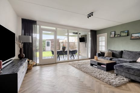 De Streepen 9 tertiary image