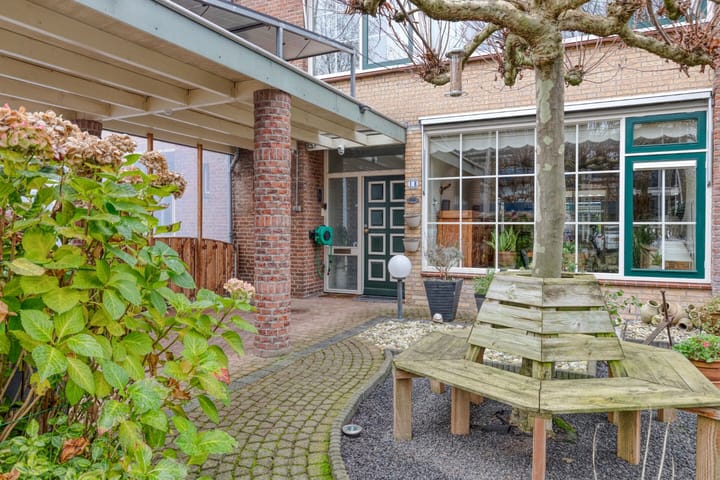 Foto 25 van Rijnstraat 18