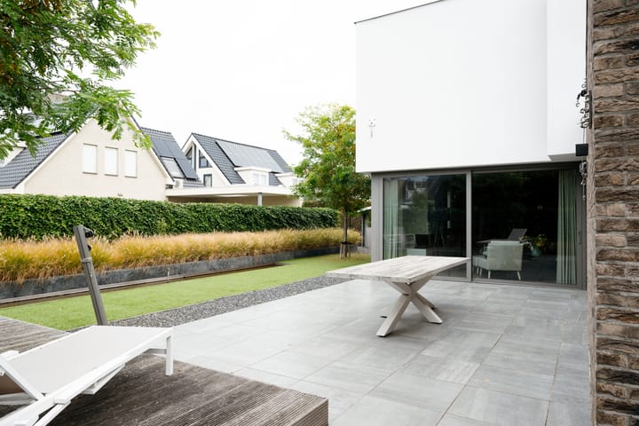 Photo 13 of Amalialaan 27